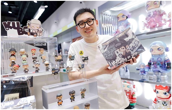 POP MART อาร์ตทอยสุดฮิตระดับโลก  สร้างปรากฏการณ์ครั้งใหญ่! มัดใจแฟนป๊อปชาวไทย