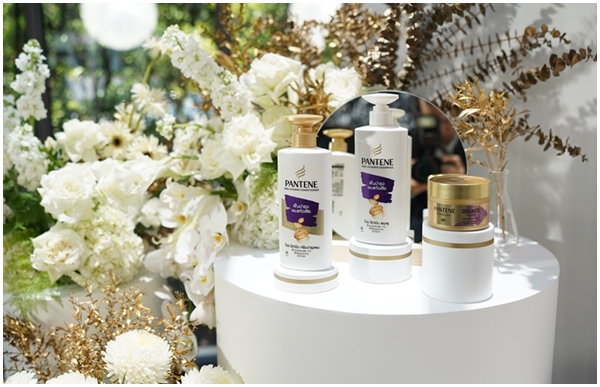 ยืนหนึ่งสะบัดผมพลิ้วสวยสุขภาพดี ในงาน PANTENE: The Final Bottle “แพนทีน” เปิดบ้านท้าพิสูจน์พลังฟื้นบำรุงเส้นผม ฉลองเปิดตัวสูตรใหม่ในรอบ 4 ปี