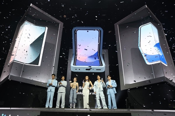ซัมซุงจัดใหญ่! เปิดตัว Galaxy Z Series ใหม่ล่าสุด  พร้อมขนทัพซุปตาร์ร่วมงาน "Unfold Your Story"  พาก้าวเข้าสู่มิติใหม่ของสมาร์ทโฟนจอพับด้วย Galaxy AI