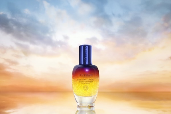 รีเซ็ตผิวบอบช้ำ คืนสู่ผิวสวยด้วย  The New Immortelle Reset oil-in-rerum ช่วยให้ผิวโกลว์ขึ้น +40% ในทันที