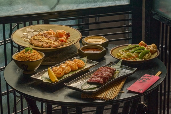 ชวนฉลองเดือนเกิด ร็อคกี้ อาโอกิ ผู้ก่อตั้งร้านเบนิฮานาในตำนาน พร้อมเมนูพิเศษ "Rocky & Roll" ตลอดเดือนตุลาคมนี้ 