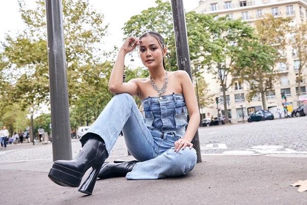 "นิยมยีนส์" บุกหนักช่วงปลายปี เปิดตัว "ลำไย ไหทองคำ" ขึ้นแท่นพรีเซนเตอร์