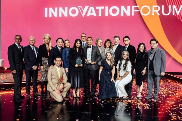 แพทย์ความงามไทยคว้ารางวัลใหญ่จากเวทีนวัตกรรมทางการแพทย์  ในการประชุมสุดยอดผู้เชี่ยวชาญด้านความงาม ประจำปี 2567  โดย เมิร์ซ เอสเธติกส์ ณ ประเทศแคนาดา