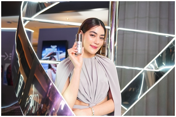 ยูเซอริน เปิดหน้าประวัติศาสตร์ใหม่แห่งวงการลดเลือนริ้วรอยด้วย “EUCERIN EPICELLINE® SERUM” ตัวช่วยเปิดสวิตซ์ความอ่อนเยาว์ให้ผิว จัดการ 10 สัญญาณแห่งวัย+ ลึกระดับเซลล์ผิว1  ดูอ่อนเยาว์ลงถึง 5 ปีใน 4 สัป