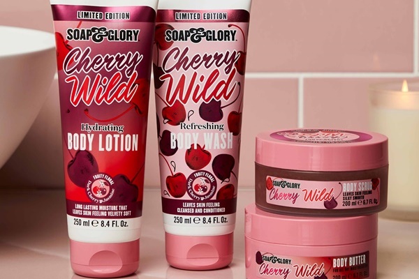 สัมผัสกลิ่นเชอร์รี่หอมเย้ายวน กับ Soap & Glory Cherry Wild Collection
