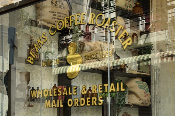 ชวนสัมผัสบรรยากาศหอมกรุ่นกลิ่นกาแฟในตึกเก่า BEANS สาขาทรงวาด ใหม่ล่าสุดในย่านสุดฮิปที่คนสุดคูลพลาดไม่ได้!