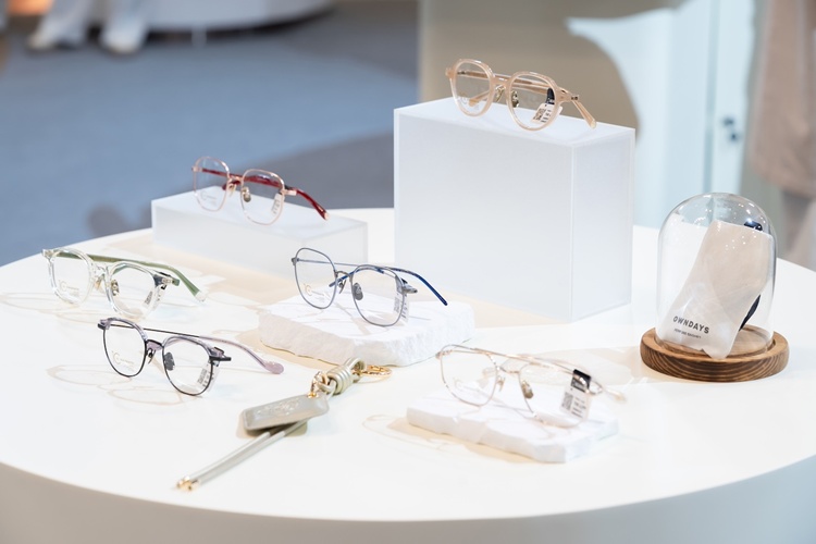 OWNDAYS Thailand (บริษัท โอนเดส์ (ประเทศไทย) จำกัด) เฉลิมฉลองทศวรรษแห่งความสำเร็จด้วยคอลเลกชันใหม่สุดเอ็กซ์คลูซีฟ 