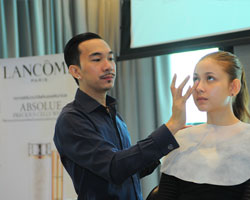 Perfect Eyes Made Easy เทคนิคง่ายๆ ในการแต่งหน้าและดวงตา เสริมจุดเด่น-ลบจุดด้อย ให้สวยฉ่ำสู้ฝน