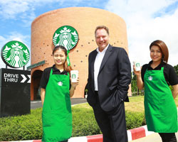 สตาร์บัคส์ ปูพรมฉลอง 200 สาขา ทั่วประเทศไทย ร้านไดร์ฟทรู ลำดับที่ 3 อำเภอวังน้อย จังหวัดพระนครศรีอยุธยา 