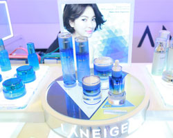 "LANEIGE" จัดอีเวนท์ใหญ่รับต้นปี "หยก  ธัญยกันต์" นำทัพเซเลปตบเท้าร่วมยินดี