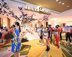 "Central Anniversary 2021" ฉลอง 74 ปี ห้างเซ็นทรัล เนรมิตงานดอกไม้หลากสีสัน มอบความสดใสให้ทุกหัวใจคนไทยเบิกบานอีกครั้ง