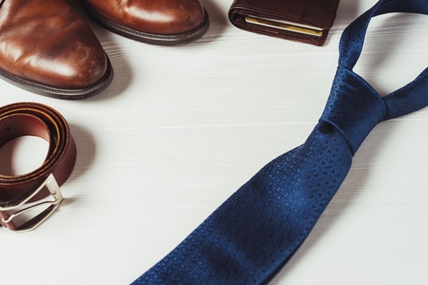 เลือกเนคไทให้เหมาะกับตัวเอง