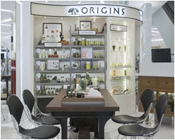 ชวนแวะไป Origins Store กันเป็น Concept Counter ที่เก๋มาก พร้อมผลิตภัณฑ์ขนาดทดลองให้เลือกหยิบ